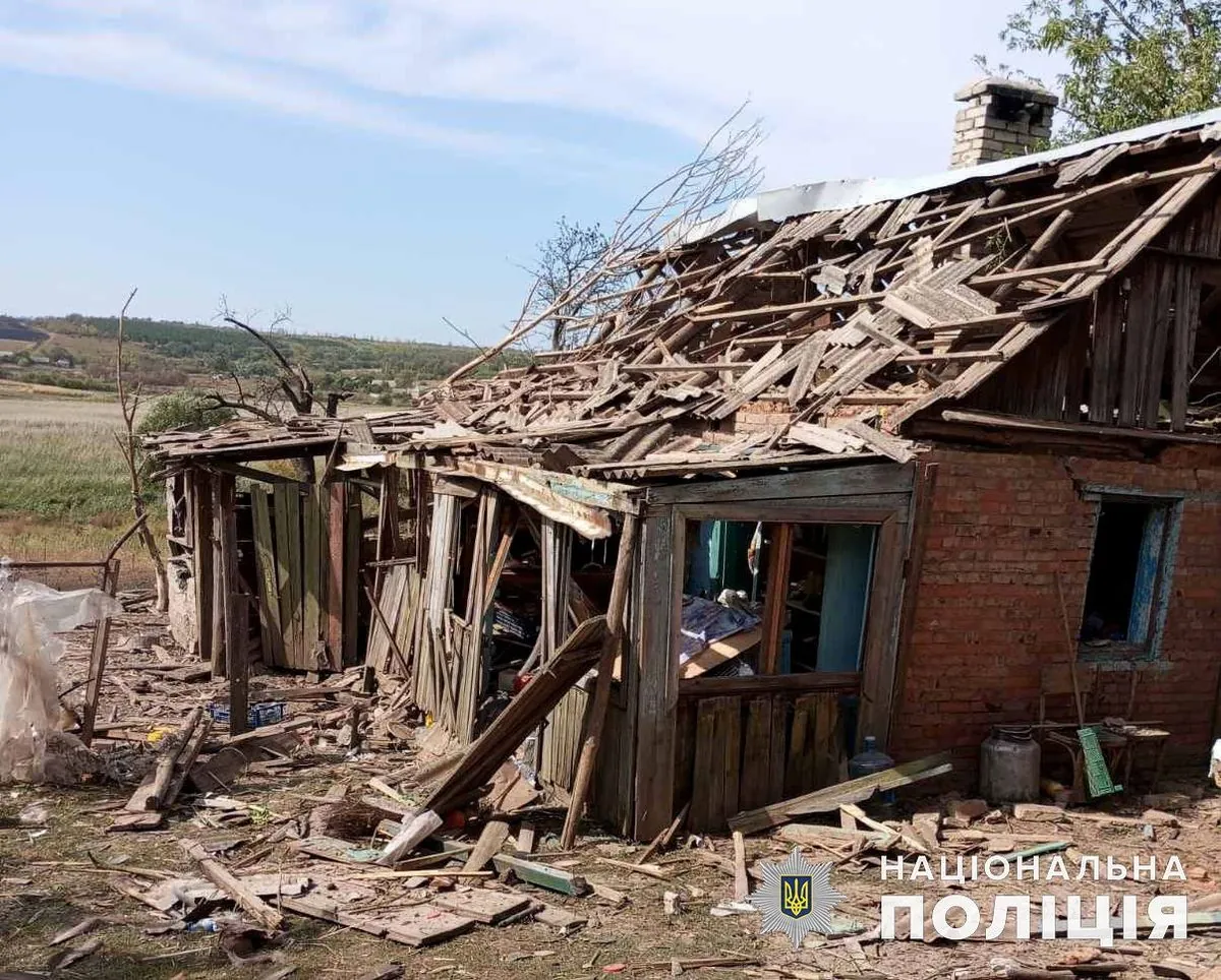 Троє загиблих, четверо поранених та 60 пошкоджених об'єктів - наслідки атак рф на Донеччині