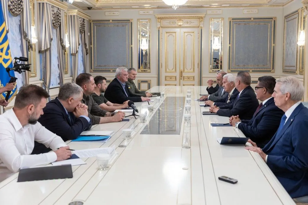 zelenskyy-meets-with-us-congressional-delegation-and-plans-to-present-a-victory-plan