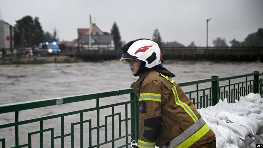 Польща через повінь проситиме допомоги у ЄС - ЗМІ