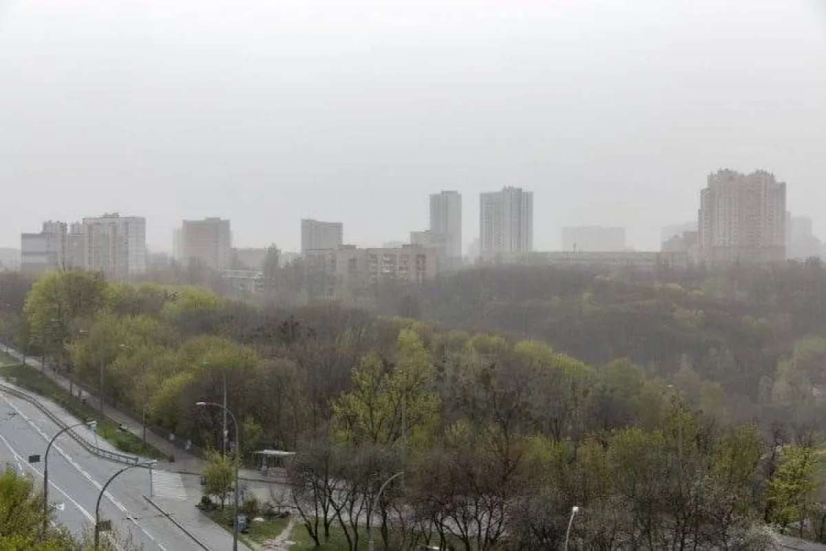 Air quality deteriorates in Kyiv due to fires and weather conditions