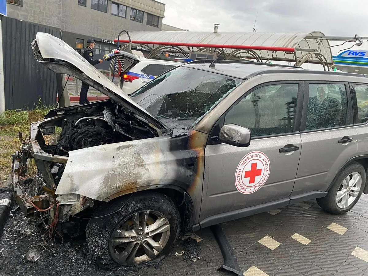 Red Cross vehicle set on fire in Transcarpathia: what is known