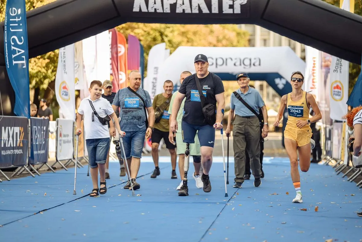 В Черкассах на благотворительном забеге впервые была инклюзивная трасса