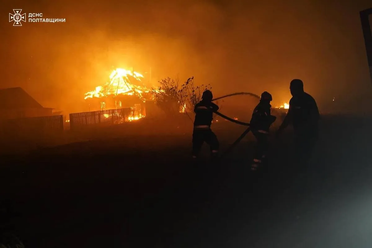 Large-scale forest fire in Poltava region: more than 400 people are trying to extinguish the fire