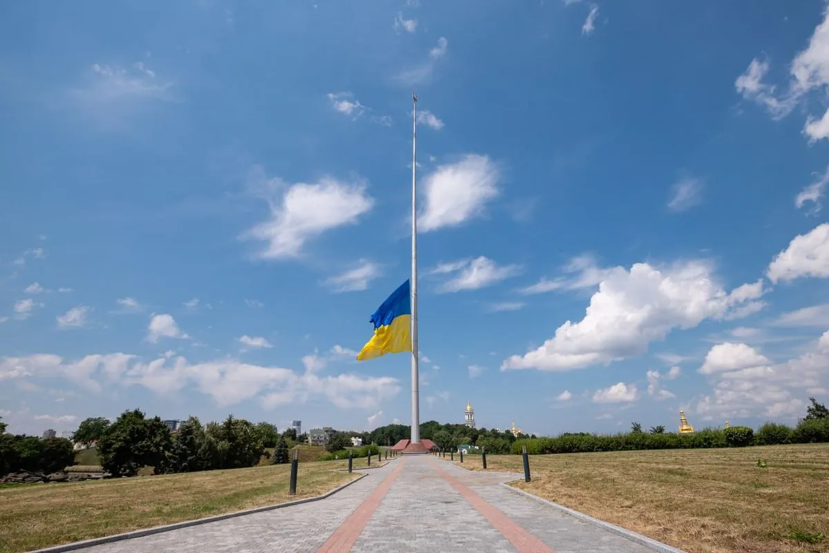 Main flag at half-mast in Kyiv due to strong winds