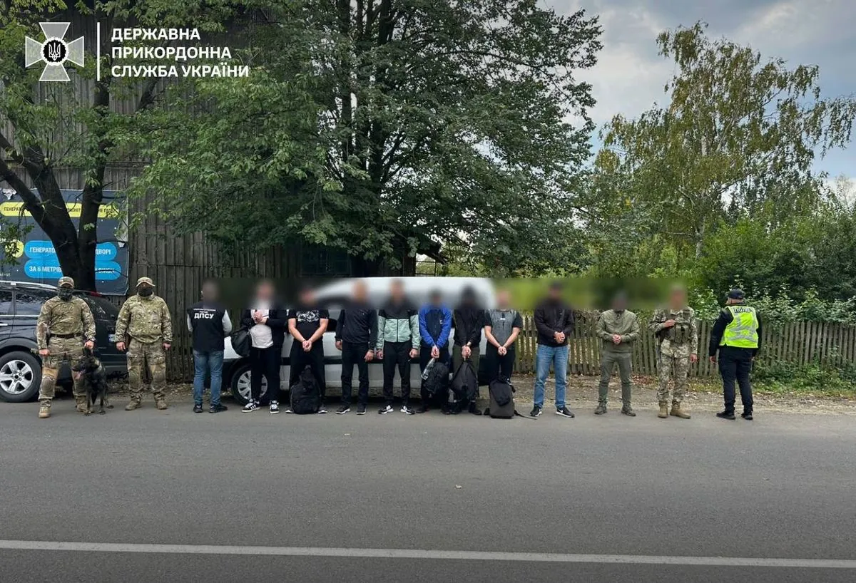 trying-to-illegally-cross-the-border-with-romania-a-group-of-men-in-two-cars-detained