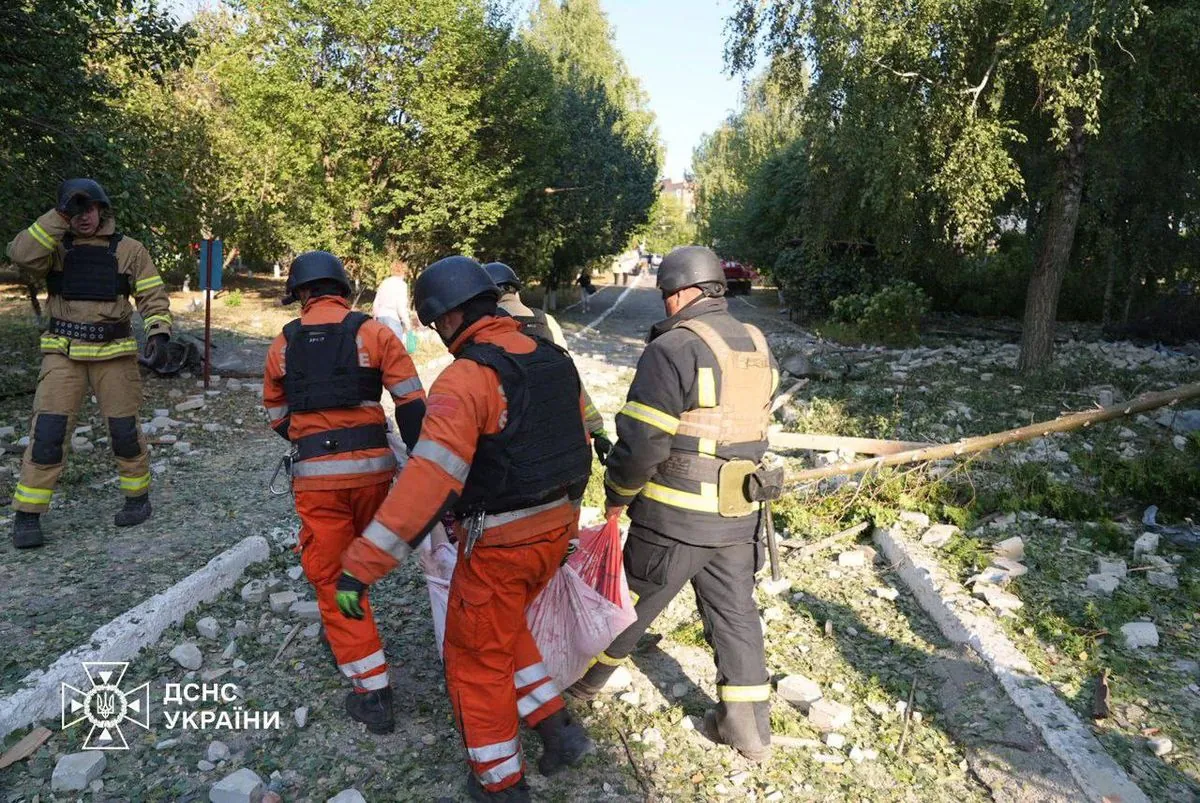 Удар по пансіонату в Сумах: кількість поранених зросла, один потерпілий помер в лікарні