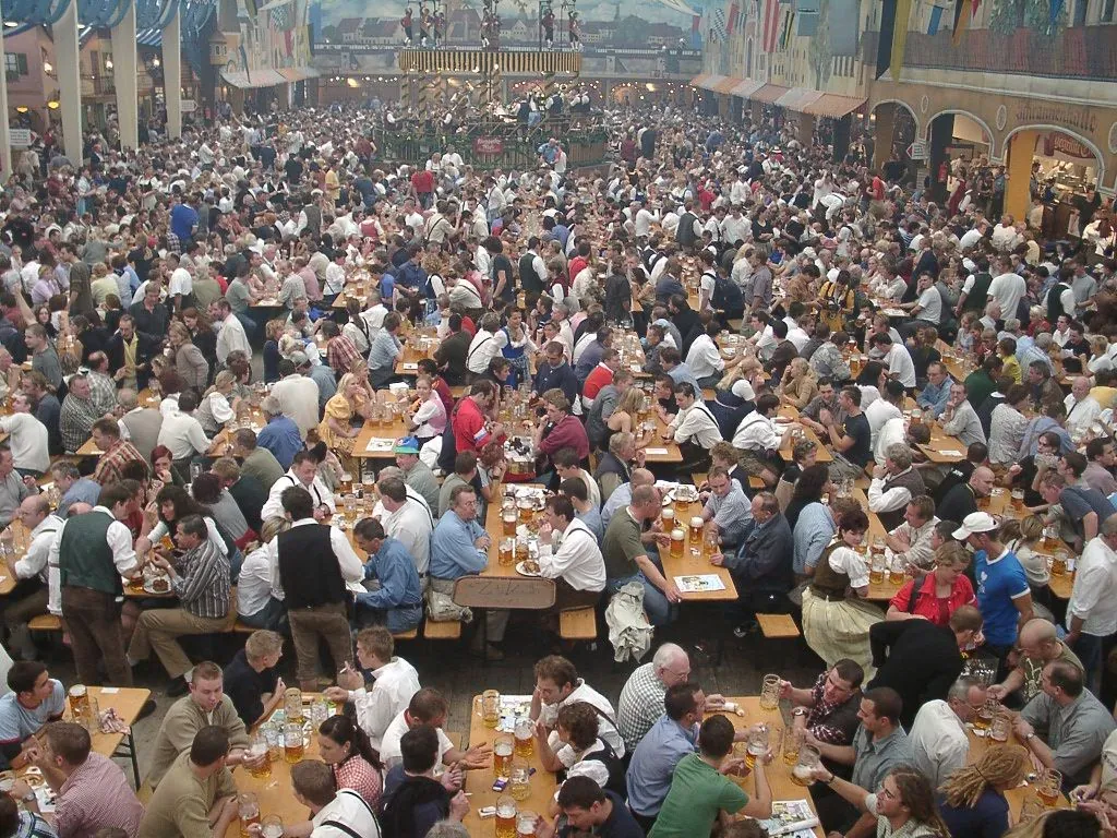 Oktoberfest tightenes security measures: metal detectors will be introduced for the first time in history