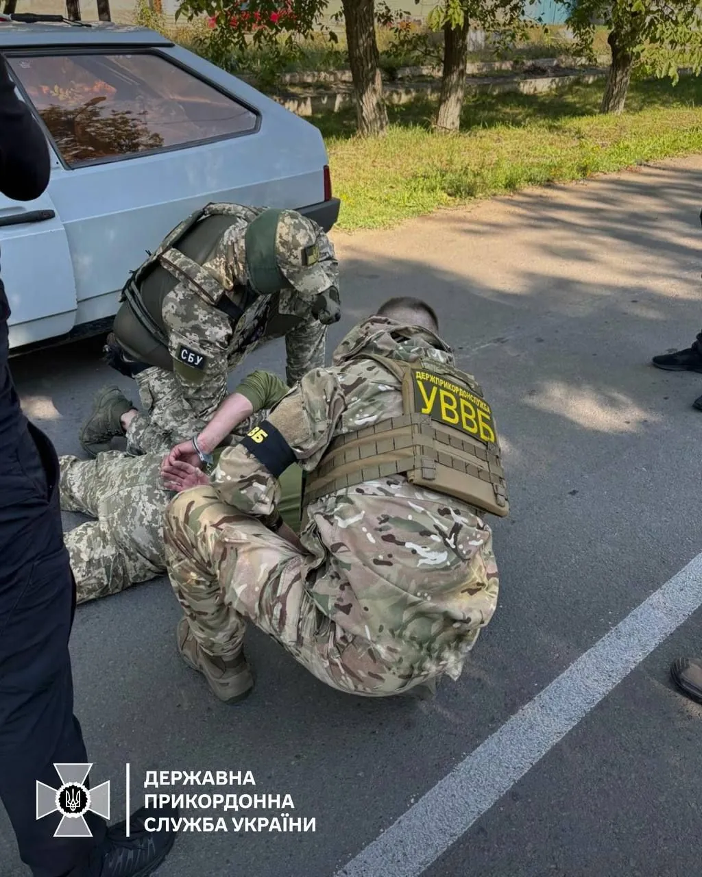 They detained an Odessa border guard who promised to deliver a man to the border with Moldova for $4,000