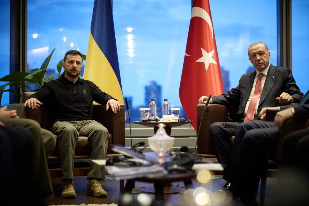 Economic cooperation, reconstruction, and safety of navigation: Zelenskyy meets with Turkish President