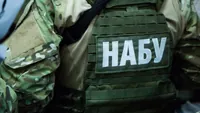 Політичні кайдани НАБУ: чому детективи розслідують справи десятиліттями, а ВАКС виносить виправдувальні вироки 
