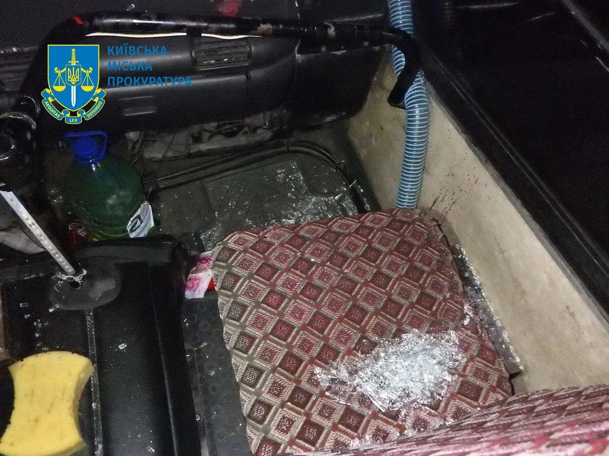 Prosecutor's Office: man threw a bottle through a bus window in Kyiv and injured a child