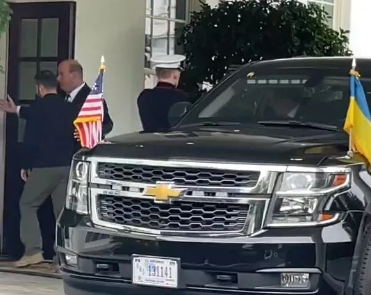 Zelensky arrives at the White House to meet with Biden