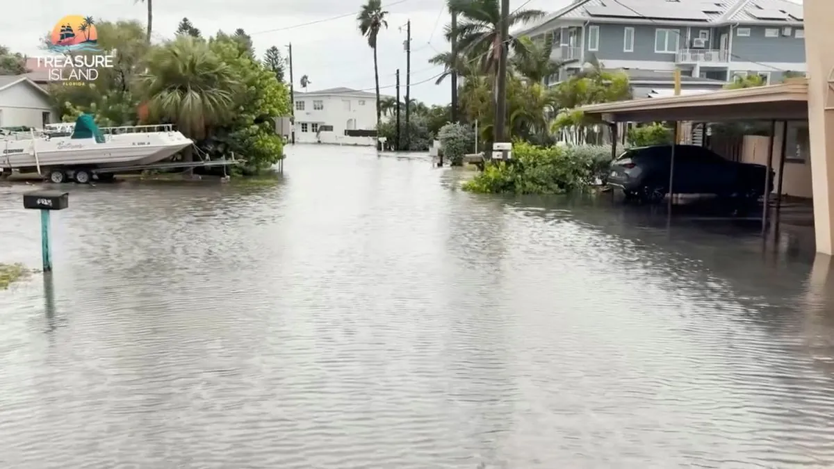 Category 4 Hurricane Helene hits Florida with winds of up to 225 km/h