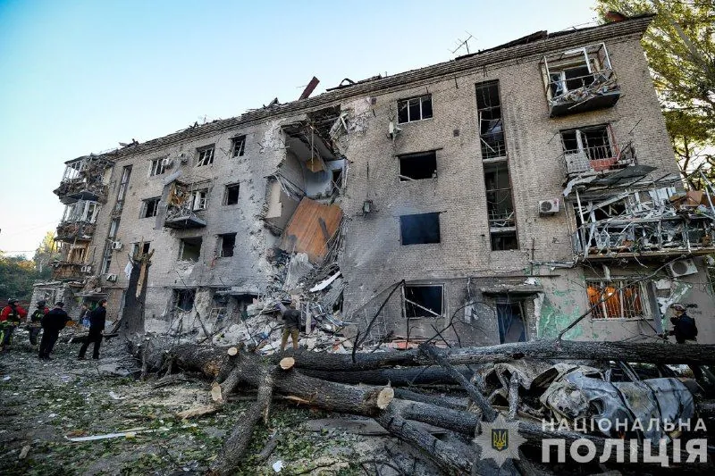 Russian attack on Zaporizhzhia: 16 people, including an 8-year-old girl, have already turned to medics