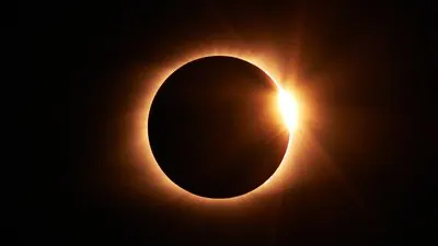 Insidious and karmically complicated: the astrologer spoke about the solar eclipse that awaits us this week