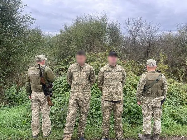 Two men tried to escape to Hungary under the guise of military personnel