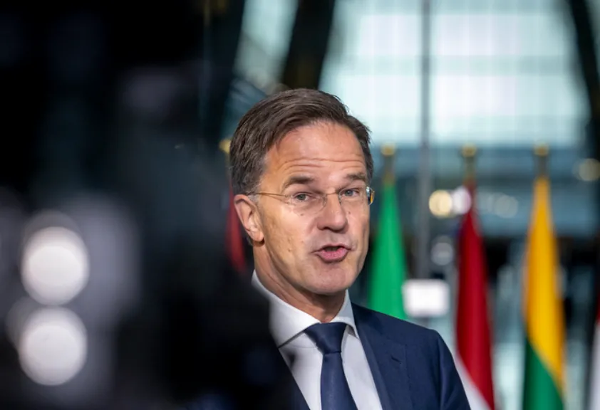 Rutte promises to work to bring Ukraine closer to NATO