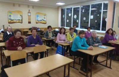 Homework and even expulsion for absenteeism: University for the Elderly resumes its activities in Kyiv region