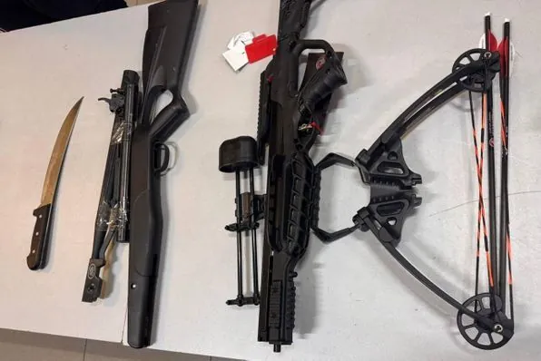 Crossbow, rifle and knife: Kharkiv resident tried to smuggle weapons into Ukraine in a bus