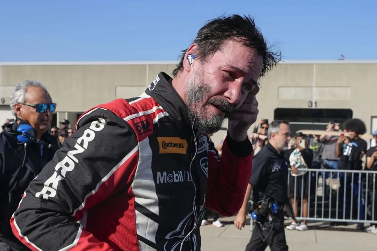 Keanu Reeves makes his debut in professional track racing in the USA