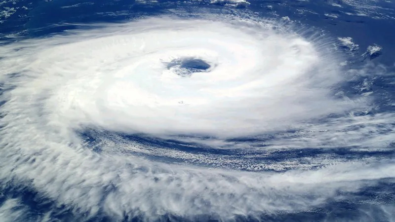 hurricane-kirk-is-approaching-europe-germany-faces-a-powerful-storm