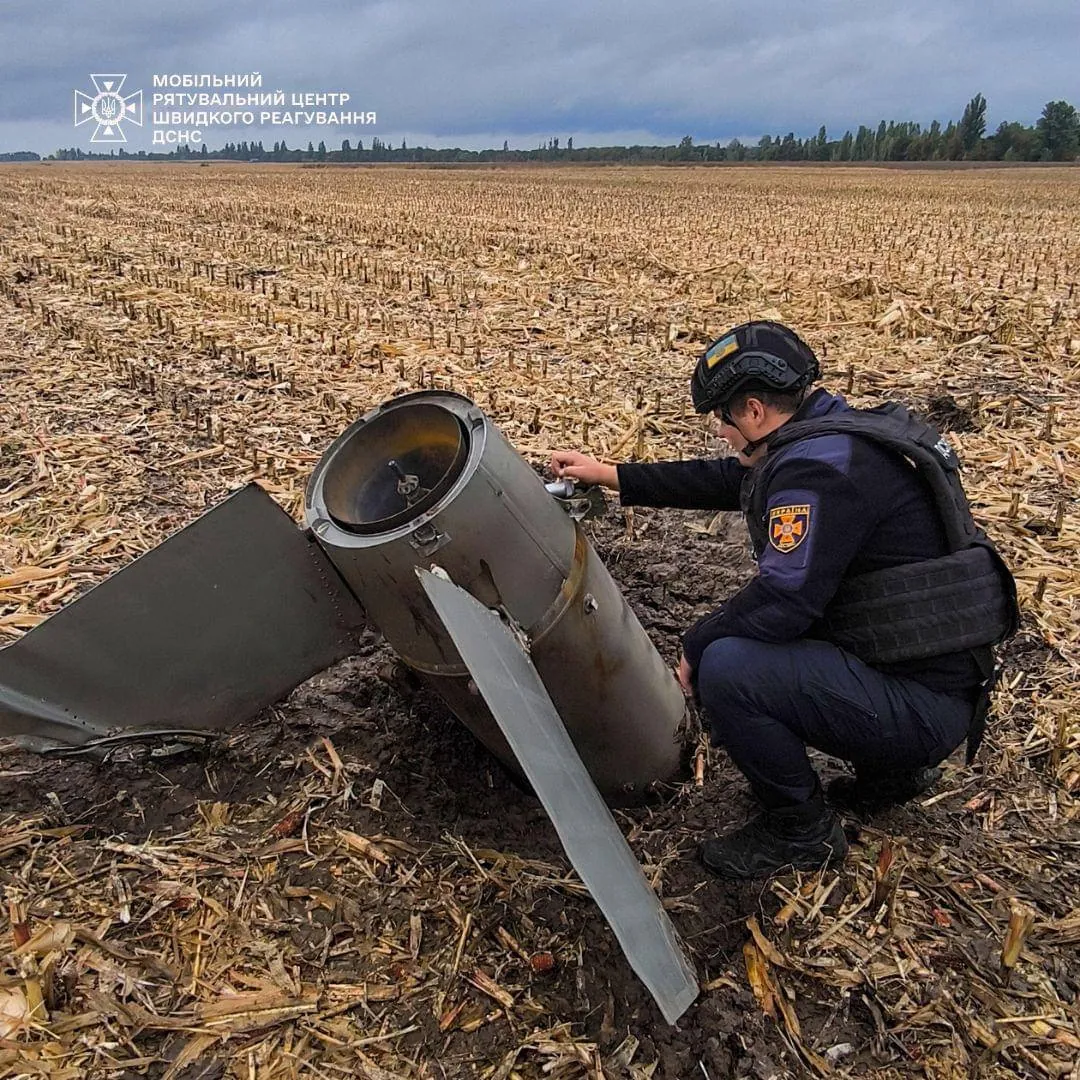 Farmer finds S-300 missile fragments in the middle of a field in Kyiv region