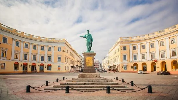 В Одессе прогремели взрывы - мэр