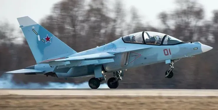 В российской Калмыкии упал военный самолет Як-130