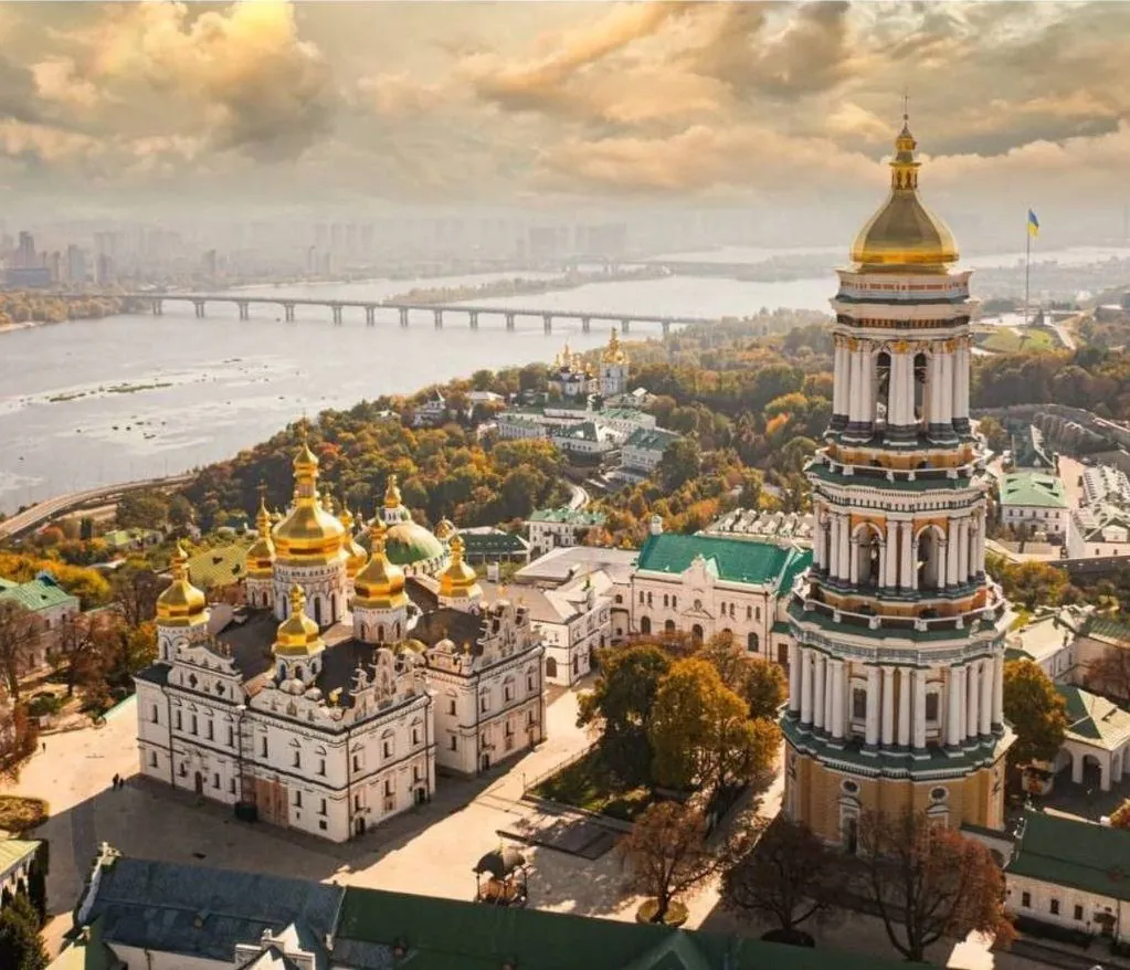 Общество охраны памятников истории должно освободить один из корпусов Киево-Печерской лавры - решение суда