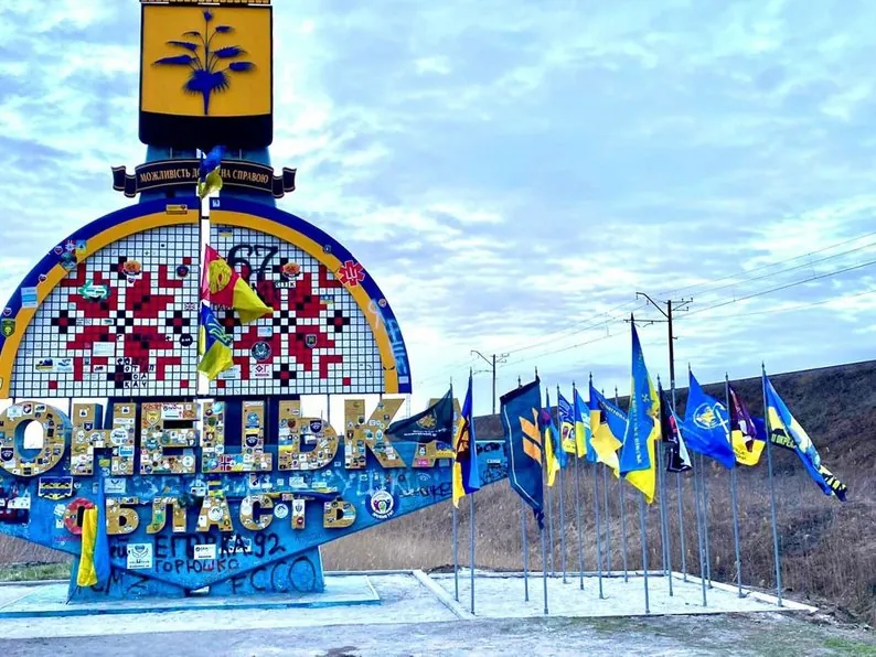Ukrainian film crew comes under Russian fire in Donetsk region Ukrainian film crew comes under Russian fire in Donetsk region