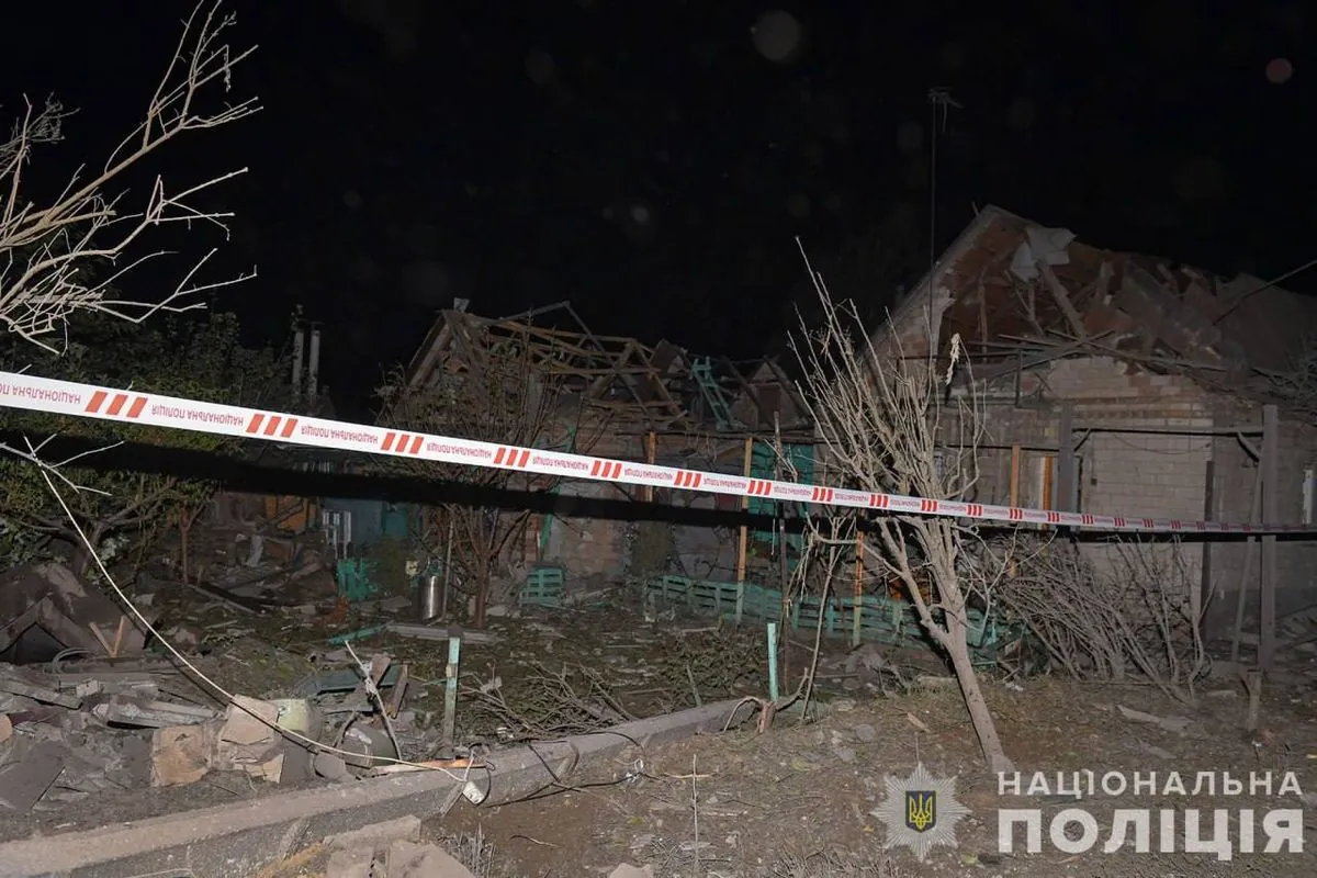 night-strike-by-kabs-in-zaporizhzhia-russians-hit-an-infrastructure-facility-an-11-year-old-child-is-among-the-victims