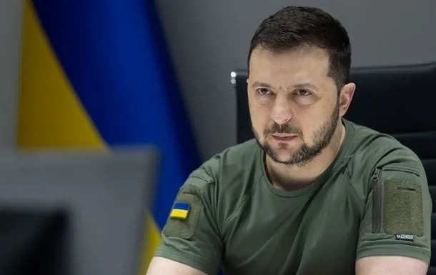 Zelensky: Enemy dropped almost a thousand guided bombs on Ukraine this week