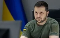 Zelensky: Enemy dropped almost a thousand guided bombs on Ukraine this week