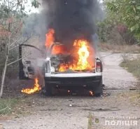 The shelling lasted for about two hours: occupants attacked explosives experts in Dnipropetrovs'k region, the official car burned down