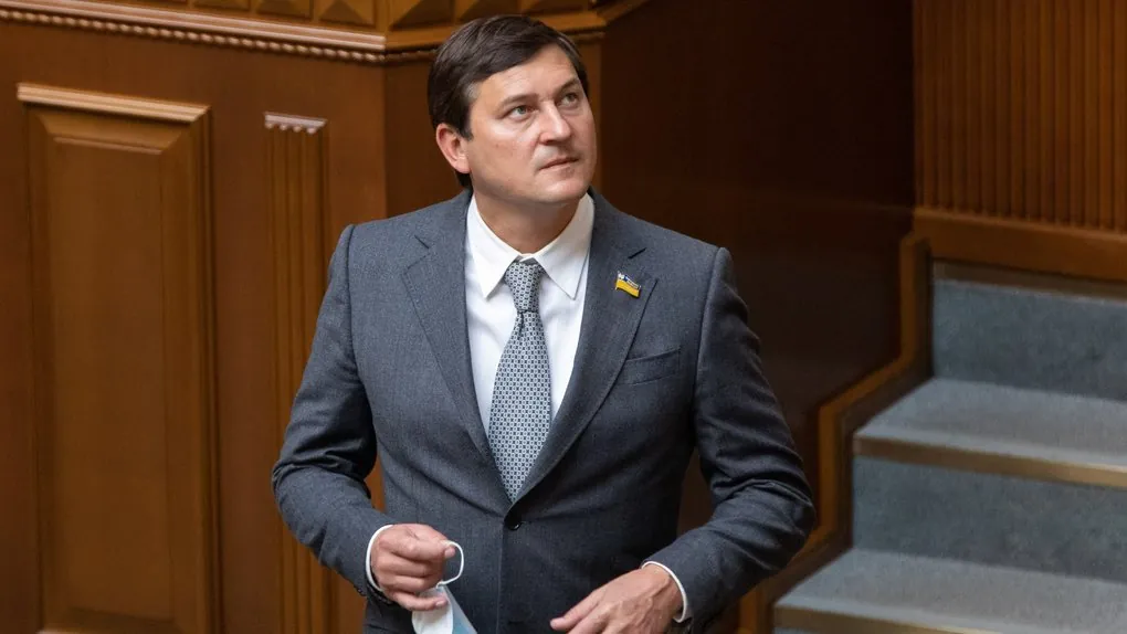 mp-odarchenko-admits-to-offering-bribe-to-ex-head-of-state-agency-for-reconstruction