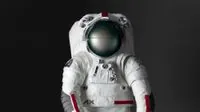 Prada and Axiom Space presented a spacesuit for a mission to the Moon