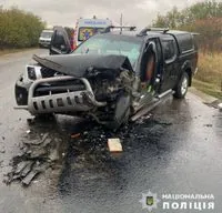 На Киевщине столкнулись две легковушки, три человека пострадали