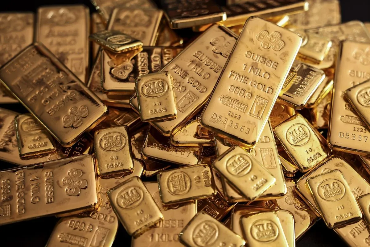 gold-price-breaks-records-exceeds-dollar2700-per-ounce-for-the-first-time