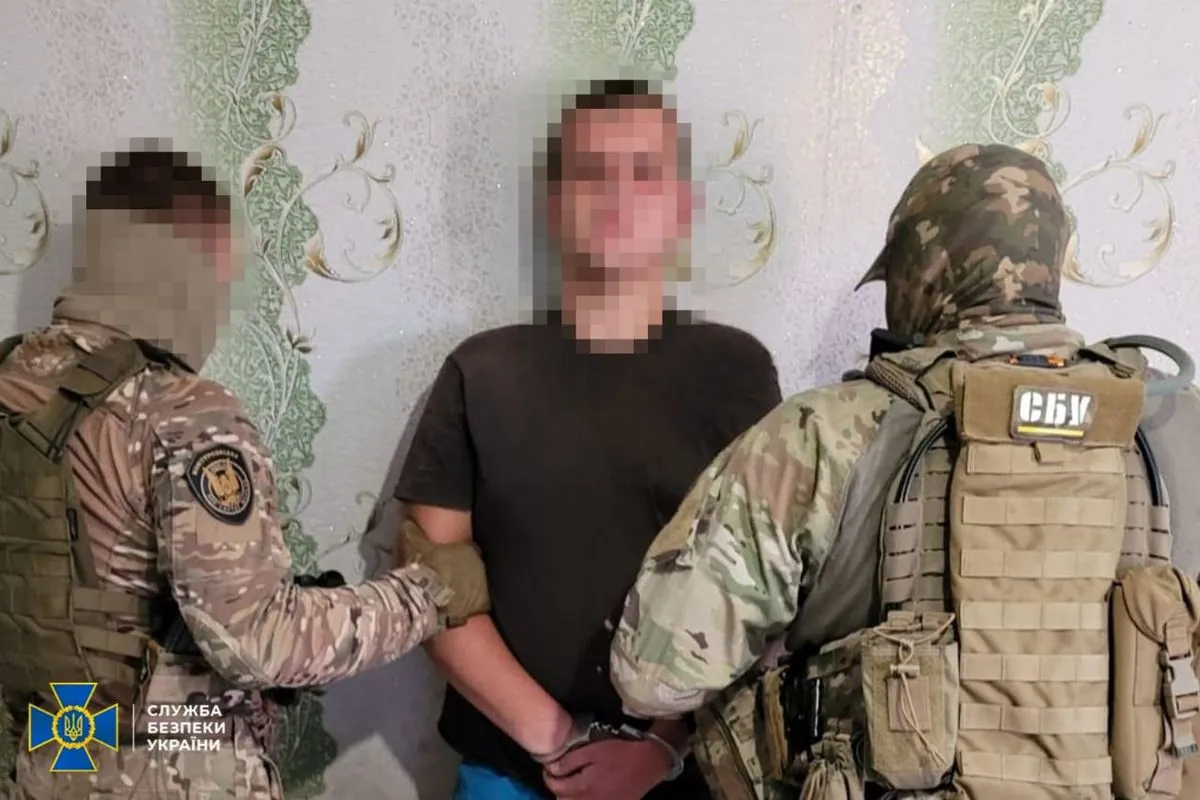 SBU detains GRU agent who was spying on Kupyansk defenders on a bicycle