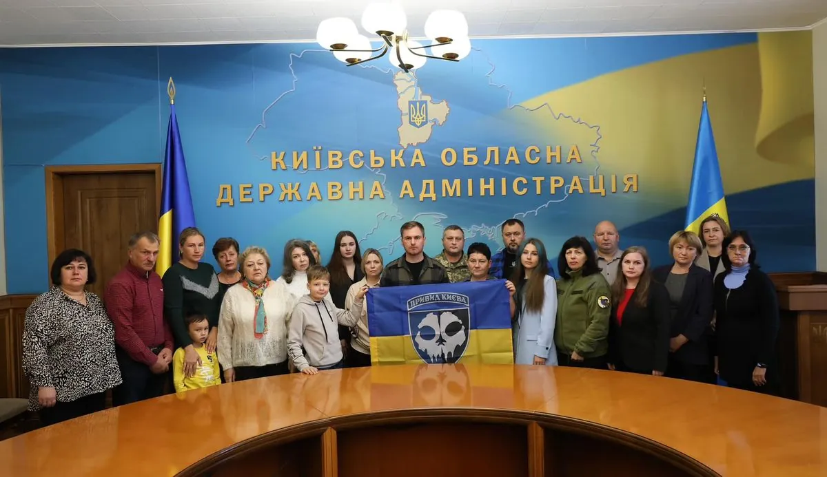 ghosts-of-kyiv-kravchenko-met-with-families-of-12-heroes-and-presented-awards