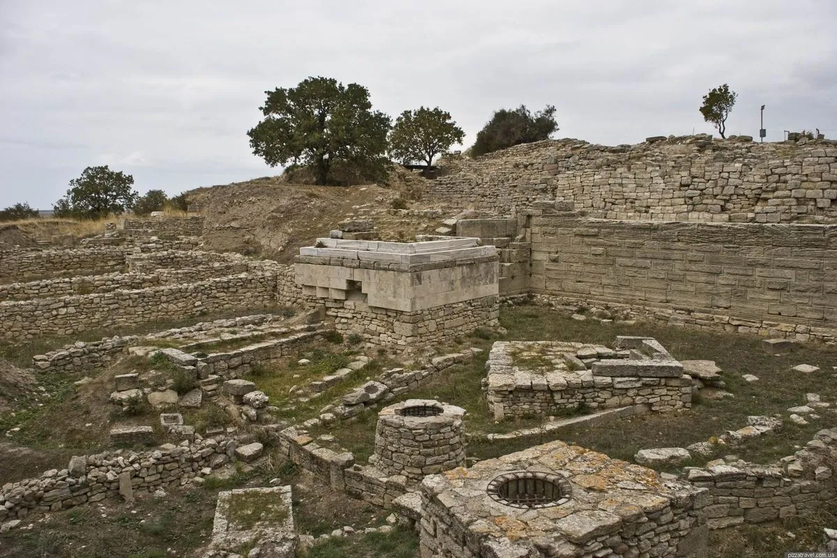 19-oktyabrya-mezhdunarodnii-den-arkheologii-vsemirnii-den-dzhina-s-tonikom-vsemirnii-den-dzhina-s-tonikom