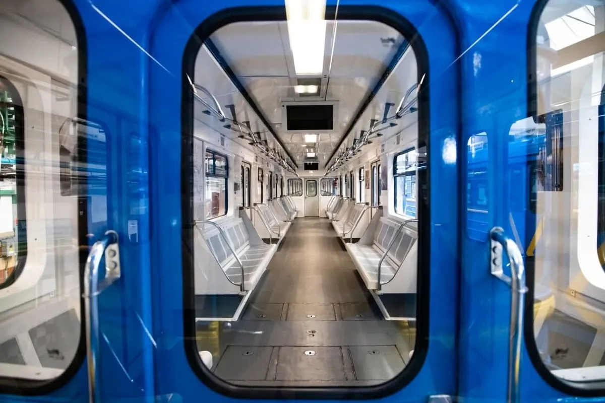 Women drivers in the Kyiv subway: one is already undergoing an internship, four more are studying