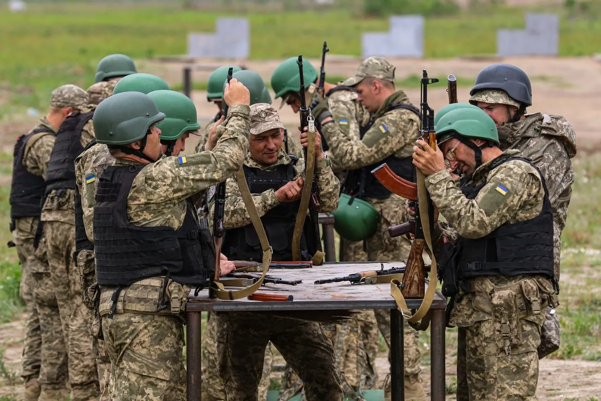 Сырский в декабре будет принимать решение о новой модели базовой подготовки военных