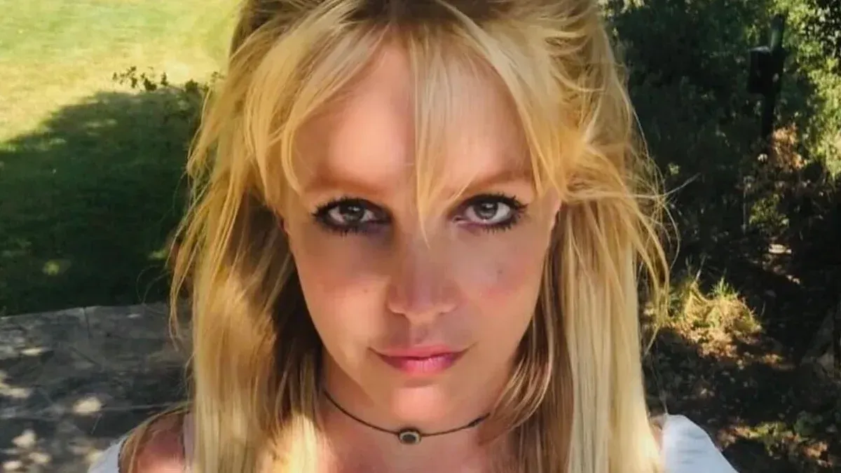 Britney Spears says she married herself: video