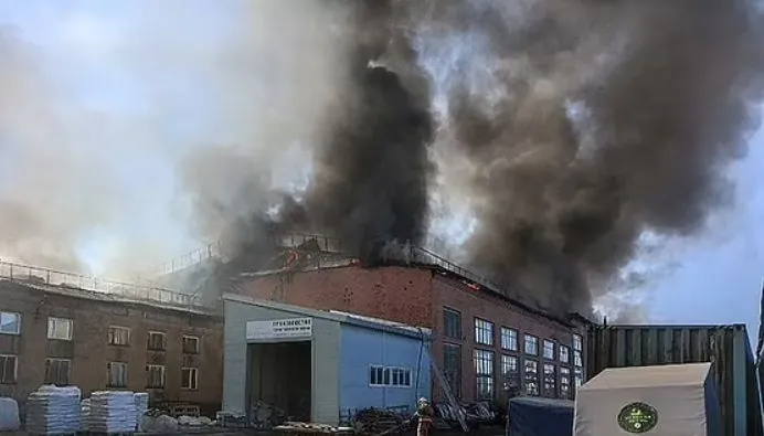 Не тільки для спирту, але і для воєнних: у ЦПД пояснили, для чого спиртзаводи у рф, і чому вони атакуються