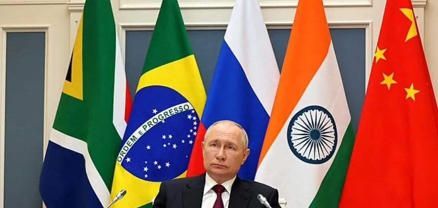 at-the-brics-summit-putin-tries-to-prove-that-there-is-an-alternative-to-western-hegemony-media