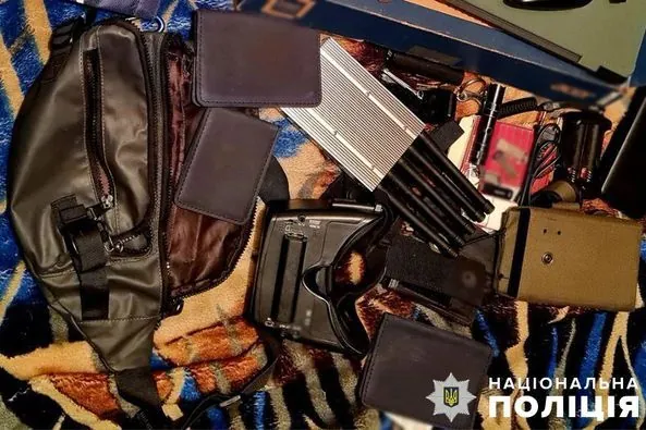 in-kyiv-a-military-mans-electronic-warfare-device-was-stolen-from-his-car-a-suspect-was-detained