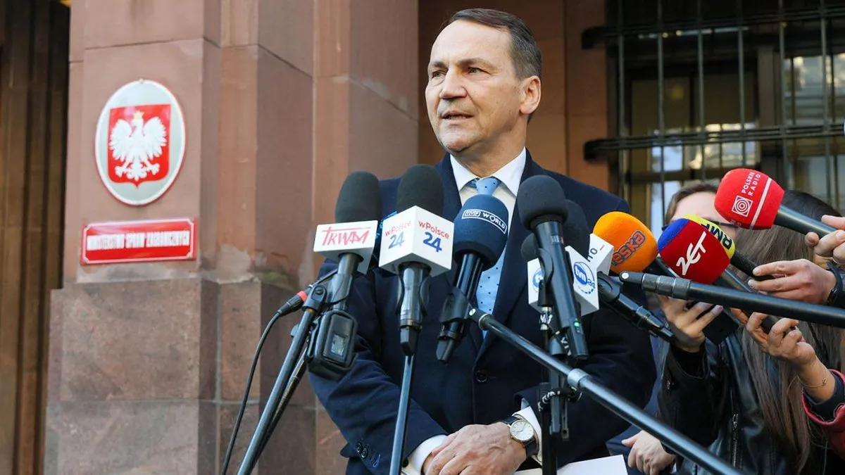 Polish Foreign Minister threatens Russia with expulsion of its ambassador from the country