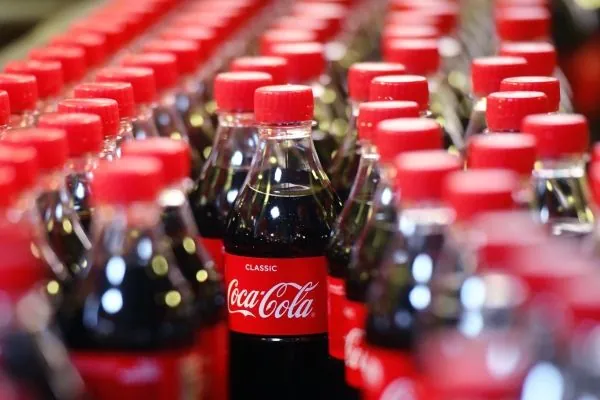 В Австрии Coca-Cola отзывает 28 миллионов бутылок с напитками из-за возможного загрязнения