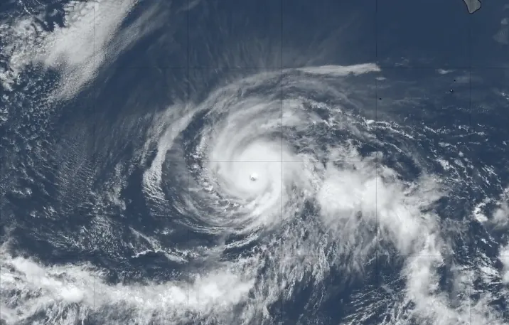 Powerful Hurricane Christy reaches the highest category in the Pacific